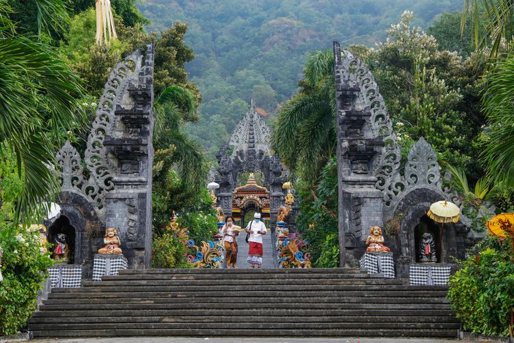 Bali Utara, 7 Wisata Bali Utara, Sisi Lain Bali yang Sepi dan Menenangkan