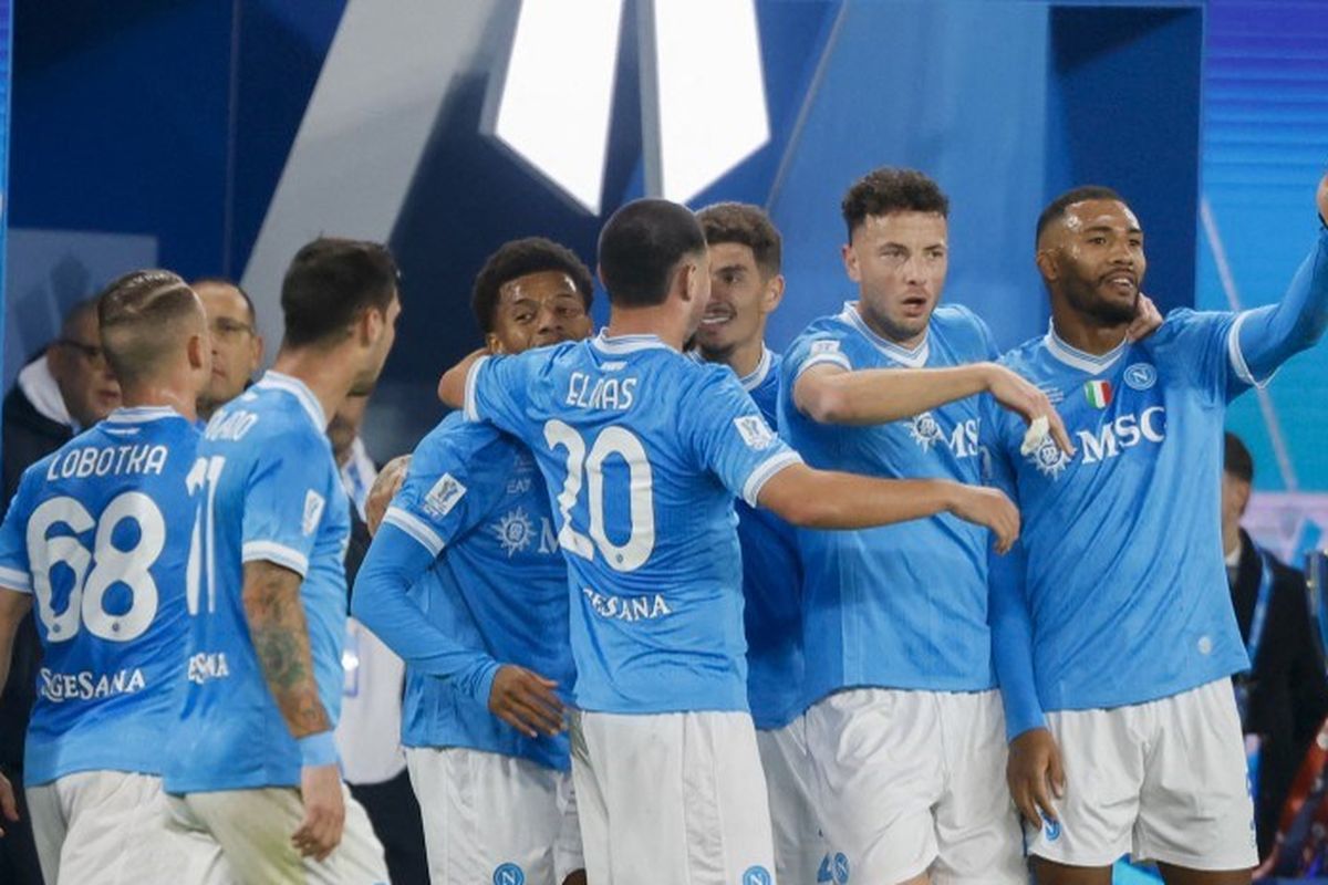 Napoli, AS Roma, Liga Italia, Alisson Santos, klasemen Liga Italia, Napoli vs AS Roma, Skor Napoli vs AS Roma, Hasil Napoli Vs AS Roma 2-2: Gol Alisson Santos Selamatkan Tuan Rumah