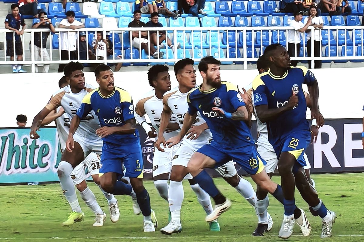 Dewa United, Arema FC, Dewa United vs Arema FC, Marcos Santos, Dewa United Vs Arema FC, Singo Edan Sudah Ambil Pelajaran