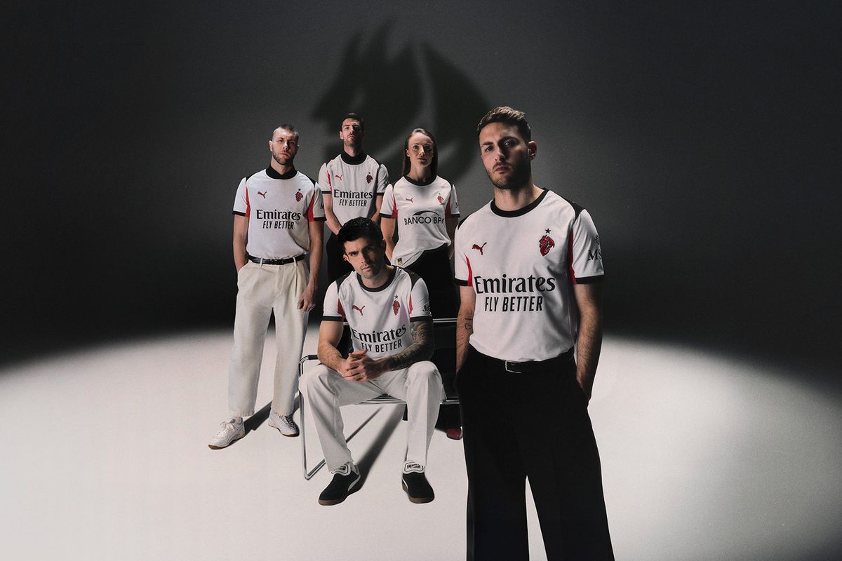 AC Milan, Luka Modric, Serie A, luka modric, Liga Italia, AC Milan vs Arsenal, AC Milan Terbang ke Singapura, Luka Modric Tak Dibawa Allegri