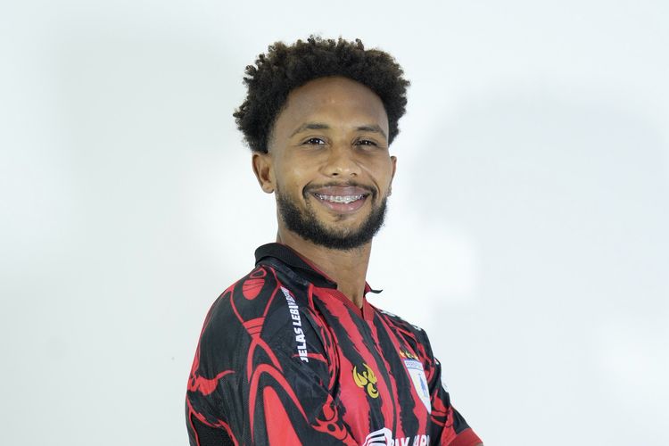Persipura, Stadion Mandala Jayapura, Williams Lugo, Persipura Jayapura, Rahmad Darmawan, Williams Lugo Latihan Perdana di Persipura, Perkaya Opsi Rahmad Darmawan