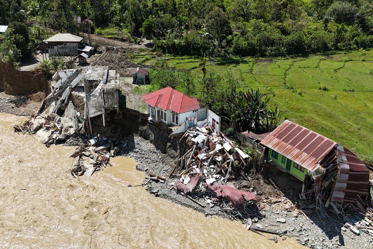 Aceh, banjir aceh, Aceh banjir, banjir di aceh, banjir di aceh 2025, Aceh banjir bandang, Bantuan Logistik Berhasil Masuk ke Pining Gayo Lues Usai Terisolir Akibat Banjir Aceh