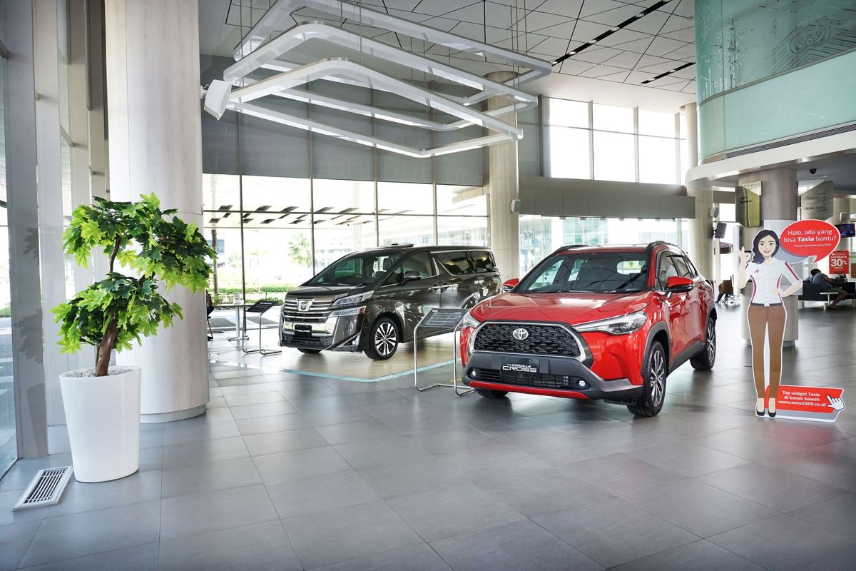 penjualan mobil, Astra, mobil listrik BYD, klaim asuransi, semir ban, Penjualan Mobil, Penjualan Mobil Listrik, penjualan mobil listrik, Mobil Listrik BYD, Klaim Asuransi, Krisis Keuangan, Semir Ban, krisis keuangan, Populer Otomotif, artikel terpopuler, [POPULER OTOMOTIF] Tren Penjualan Mobil Astra dan Bahaya Semir Ban