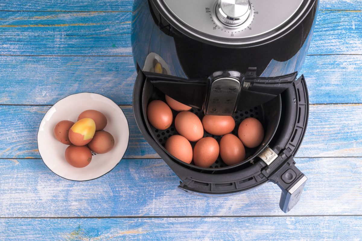 telur, memasak telur, Selain Digoreng Atau Direbus, Ini 4 Resep Sederharan Memasak Telur, 1. Poached egg (telur apung), 2. Baked eggs atau shirred eggs (telur panggang), 3. Soft-scrambled eggs (telur orak-arik lembut), 4. Steamed eggs (telur kukus)