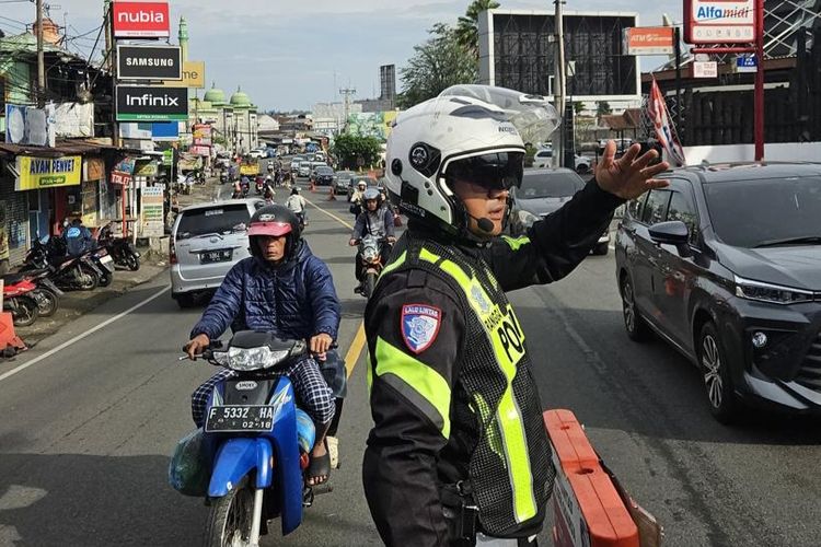 Puncak, Alasan Kenapa Kemacetan di Jalur Puncak Terus Berulang