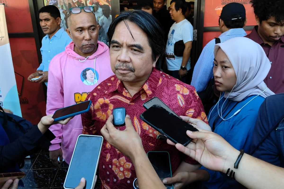 Ade Armando, Komisaris PLN, komisaris PLN, ade armando, profil ade armando, PLN Nusantara Power, Profil Ade Armando, Politisi PSI yang Jadi Komisaris PLN NP, Nama Ade Muncul dari Dokumen RUPS, Karier Akademik dan Politik Ade Armando, Riwayat Profesional: Dari Media ke Lembaga Riset, Pernah Jadi Korban Kekerasan saat Aksi Demo, Aktif di Ormas dan Dunia Politik