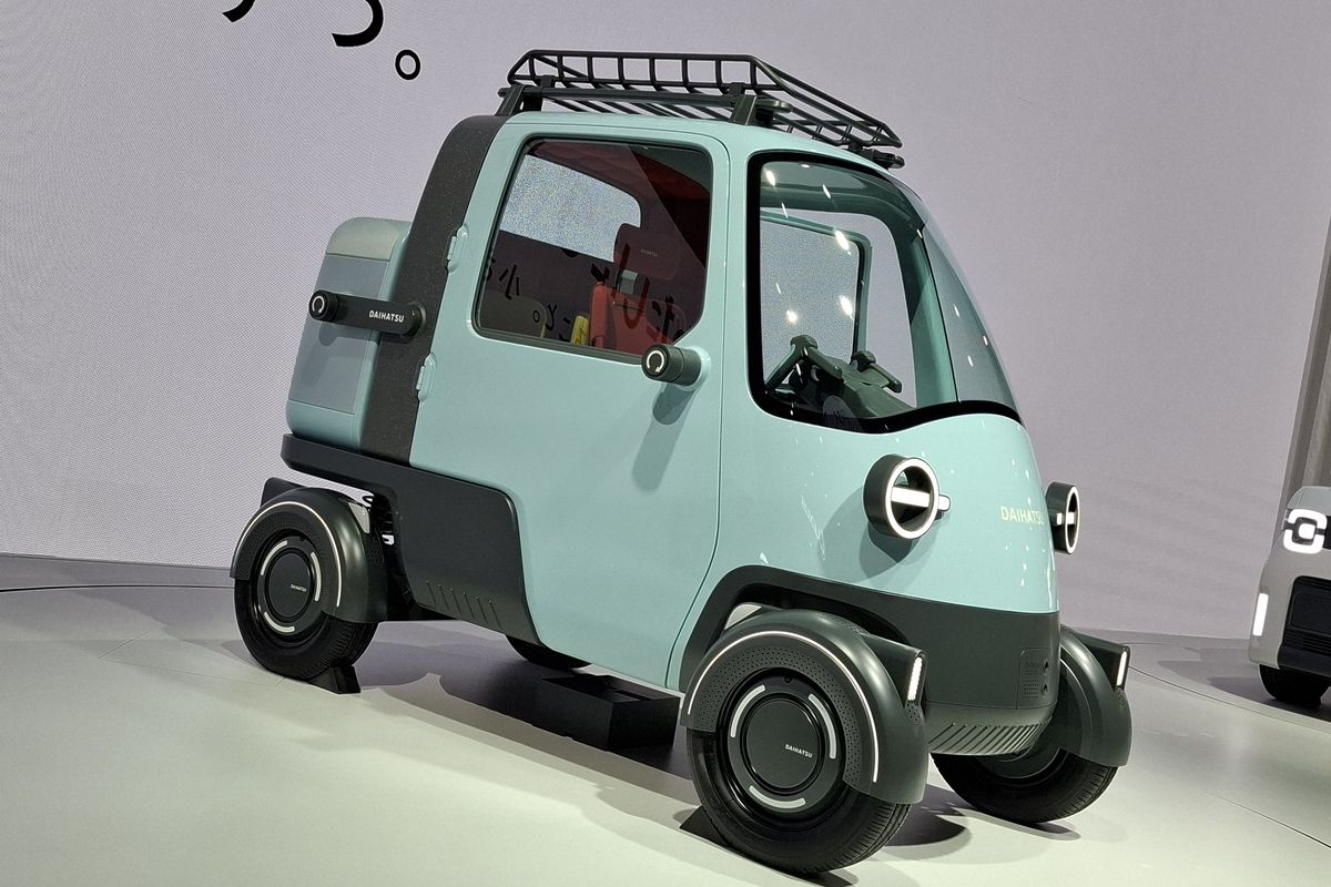 listrik, KotaK, Daihatsu, copen, mobil konsep, tokyo, bemo, Japan Mobility Show 2025, Midget x, Kenalan dengan 4 Mobil Konsep Daihatsu di JMS 2025