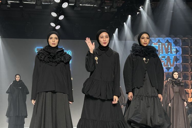 baju berbahan parasut, bahan parasut, Jaket Parasut, baju parasut, cara merawat baju berbahan parasut, merawat bahan parasut, cara merawat jaket bahan parasut, 3 Cara Merawat Baju Bahan Parasut agar Tetap Awet dan Rapi