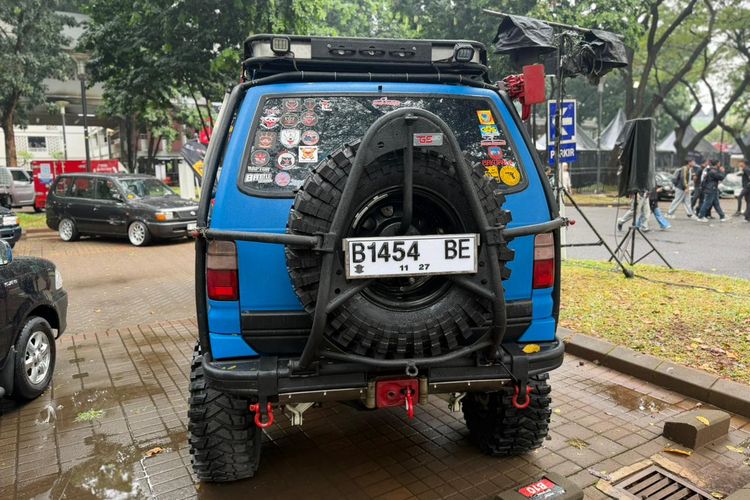 mobil off-road, modifikasi, Kijang Krista Disulap Jadi Monster Off-road, Biayanya Setara Harga Zenix Hybrid