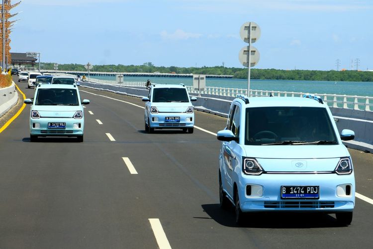mobil, Seres E1, Seres, MAB Solarky Sun V, mobil listrik, Komparasi MAB Solarky Sun V dan Seres E1, Panel Surya vs Jarak Tempuh, Performa, Kabin dan Kepraktisan, Pilih Mana?