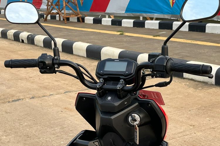 skutik petualang, desain modern, Suzuki Nex Crossover, harga dan aksesori, Kelebihan dan Kekurangan Suzuki Nex Crossover 2024