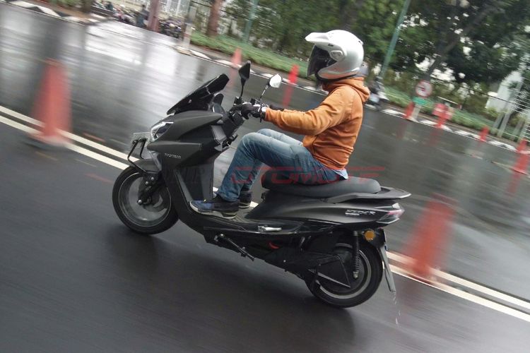 Polytron, motor Listrik Polytron, motor listrik baru, Polytron Fox R, motor listrik Polytron, Fox R, Polytron Siap Luncurkan Motor Listrik Baru Pekan Depan, Penerus Fox R?