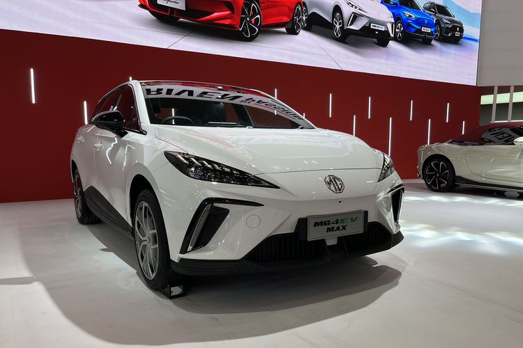 MG 4 EV, mobil listrik, GAIKINDO Indonesia International Auto Show, GIIAS, MG Motor Indonesia, MG 4 EV Max, Gaikindo Indonesia International Auto Show, GIIAS 2025, GIIAS 2025: MG 4 EV, Menapaki Jejak Mobil Listrik Inggris di Indonesia