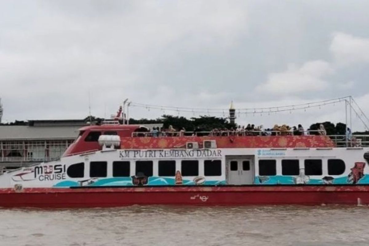 Kapal Wisata Musi Cruise, Kapal Rusak, Pemkot Palembang Hentikan Operasional Kapal Wisata Musi Cruise