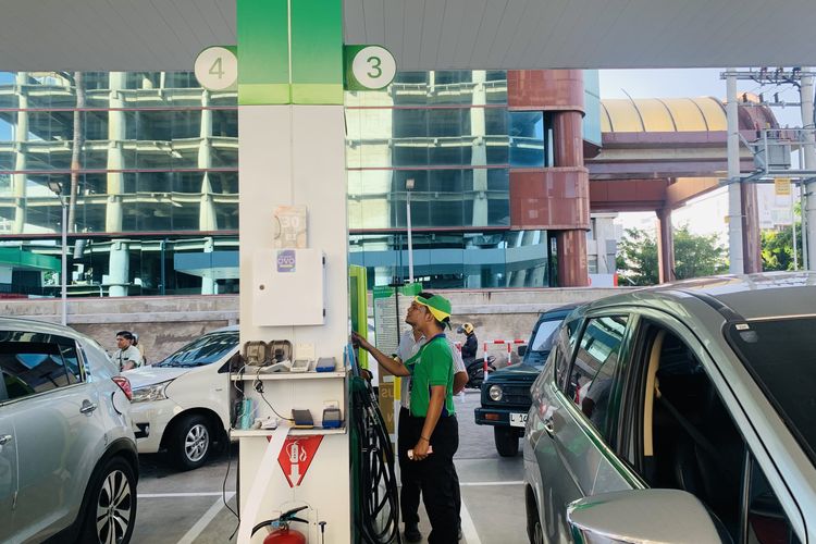 Pertamina, Shell, Pertamax Turbo, diesel, Vivo, harga BBM, Daftar Lengkap Harga BBM per 1 Juni 2026, Solar Kompak Turun