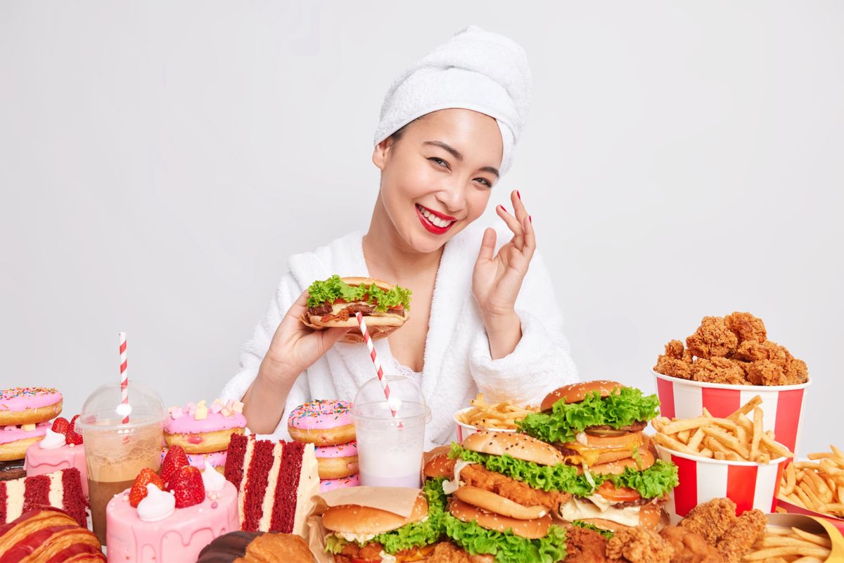 depresi, kesehatan mental, mukbang, mukbang artinya, apa itu mukbang, dampak mukbang, dampak negatif mukbang, Nonton Mukbang Terlalu Sering Bisa Bikin Depresi, Ini Penjelasannya
