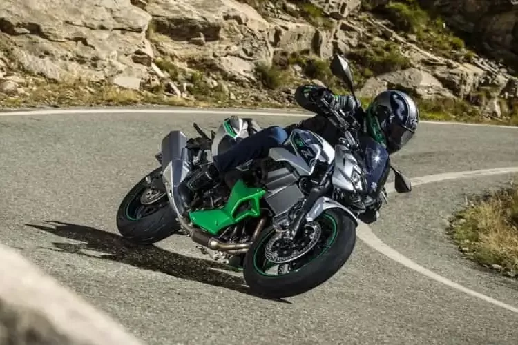 Ninja 7 Hybrid, Z7 Hybrid, Pembaruan Kawasaki Ninja 7 Hybrid dan Z7 Hybrid: Dapat Upgrade ECU