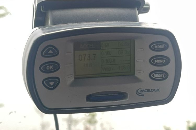mobil listrik, eVitara Diuji di Jalan Raya, Seberapa Nyaman SUV Listrik Suzuki Ini?, Performa di Tol: Responsif dan Stabil, ADAS: Berkendara Lebih Ringan, Kenyamanan Kabin Tetap Jadi Prioritas, Efisiensi dan Biaya Pengisian Daya, Regenerative Braking Bekerja Halus