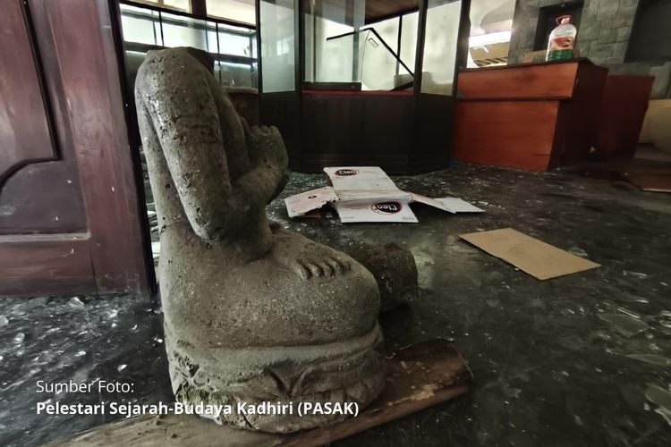 Kediri, Ganesha, arca ganesha, museum kediri, museum kediri rusak, Museum Kediri dirusak, museum kediri dijarah, Fragmen arca Ganesha Kediri masih hilang, Fragmen Arca Ganesha Kediri hilang, Sejarah arca Ganesha Kediri, arca ganesha ditemukan, Cerita Siswa SMKN 1 Ngasem Temukan Fragmen Kepala Arca Ganesha yang Hilang di Kediri