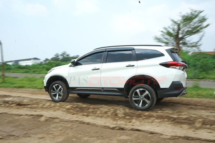 Toyota Rush, Rush, diskon akhir tahun, Toyota rush, mobil rwd, rush, diskon toyota rush, Diskon Rush Tembus Rp 28 Juta, Jadi SUV RWD Termurah Toyota