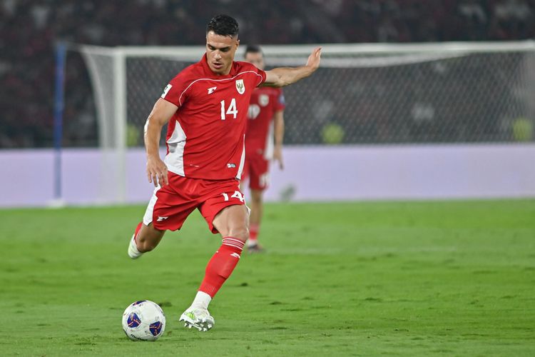 Timnas Indonesia, Persib Bandung, Super League, Persija, Dewa United, Joey Pelupessy, Maarten Paes, FC Lommel, Bursa transfer, Bukan Cuma Persib, Joey Pelupessy Juga Bisa Gabung ke Dua Klub Super League Ini