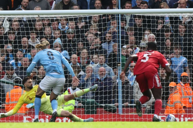 Liverpool, Piala FA, Manchester City, Dominik Szoboszlai Coba Jelaskan Hasil 0-4 Liverpool Lawan Man City