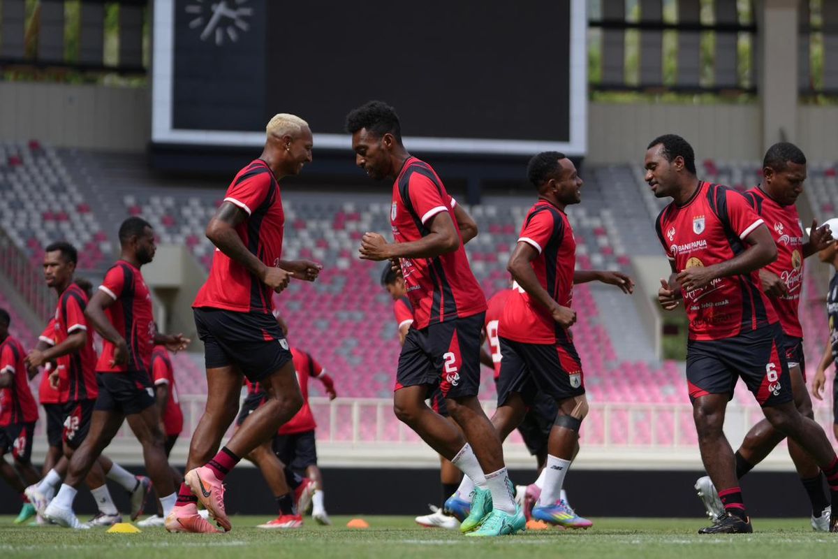 Bima Ragil, Victor Mansaray, Persipura, Persipura Jayapura, Liga 1, Persipura Resmi Datangkan Bima Ragil dan Victor Mansaray
