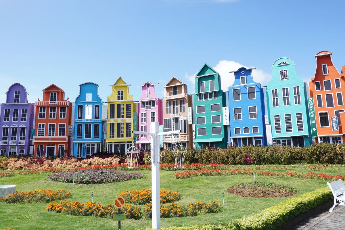harga tiket Santerra Malang, wisata keluarga di malang, harga tiket santerra malang, tiket santerra malang 2025, santerra malang long weekend, Harga Tiket Florawisata Santerra Malang untuk Long Weekend Mei 2025