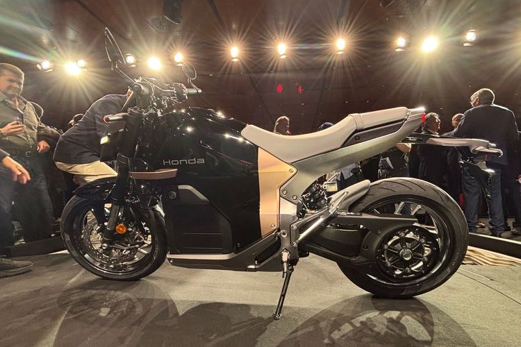 Honda, sepeda motor, pameran otomotif, motor honda, EICMA 2025, Honda Pamer Inovasi di EICMA 2025: CB1000GT, Motor Listrik WN7, dan Mesin V3R E-Compressor Jadi Sorotan