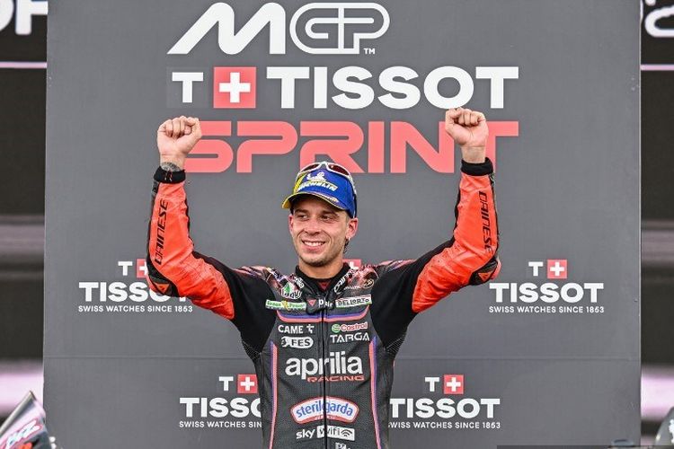 Marco Bezzecchi, ducati, Massimo Rivola, MotoGP Indonesia 2025, Aprilia dan Marco Bezzecchi: Ancaman Serius untuk Ducati