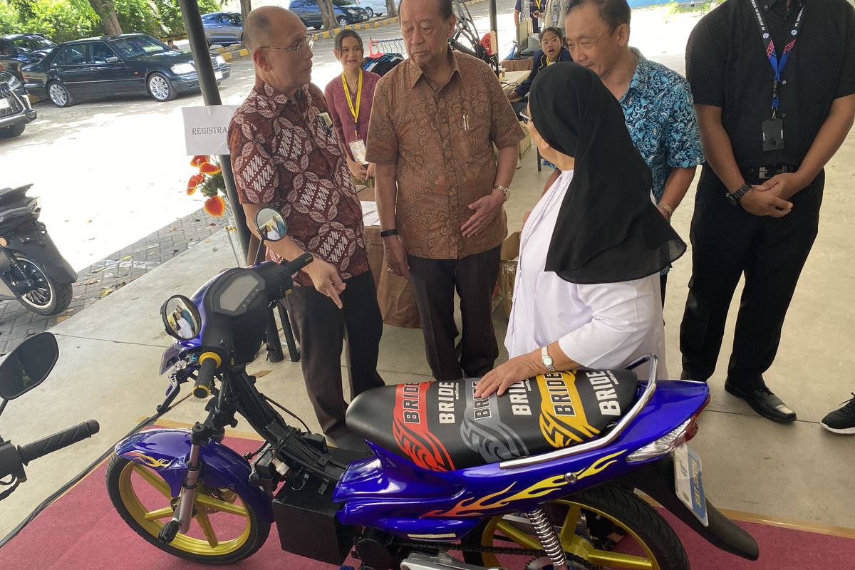 konversi motor listrik, Masa Depan EV: Keseimbangan Konversi dan Manufaktur Baru