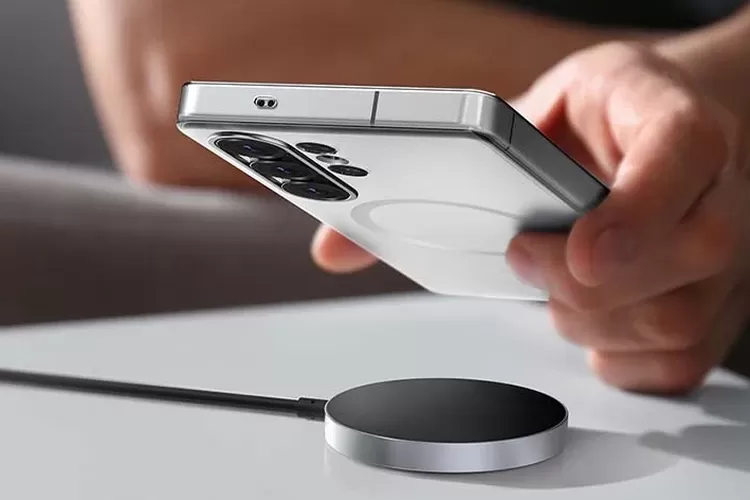 Samsung, wireless charging, 25 watt, nirkabel, Galaxy S26 Ultra, MagSafe, Samsung S26 Ultra, Akhirnya Berubah, Galaxy S26 Ultra Upgrade Besar di Cas Wireless