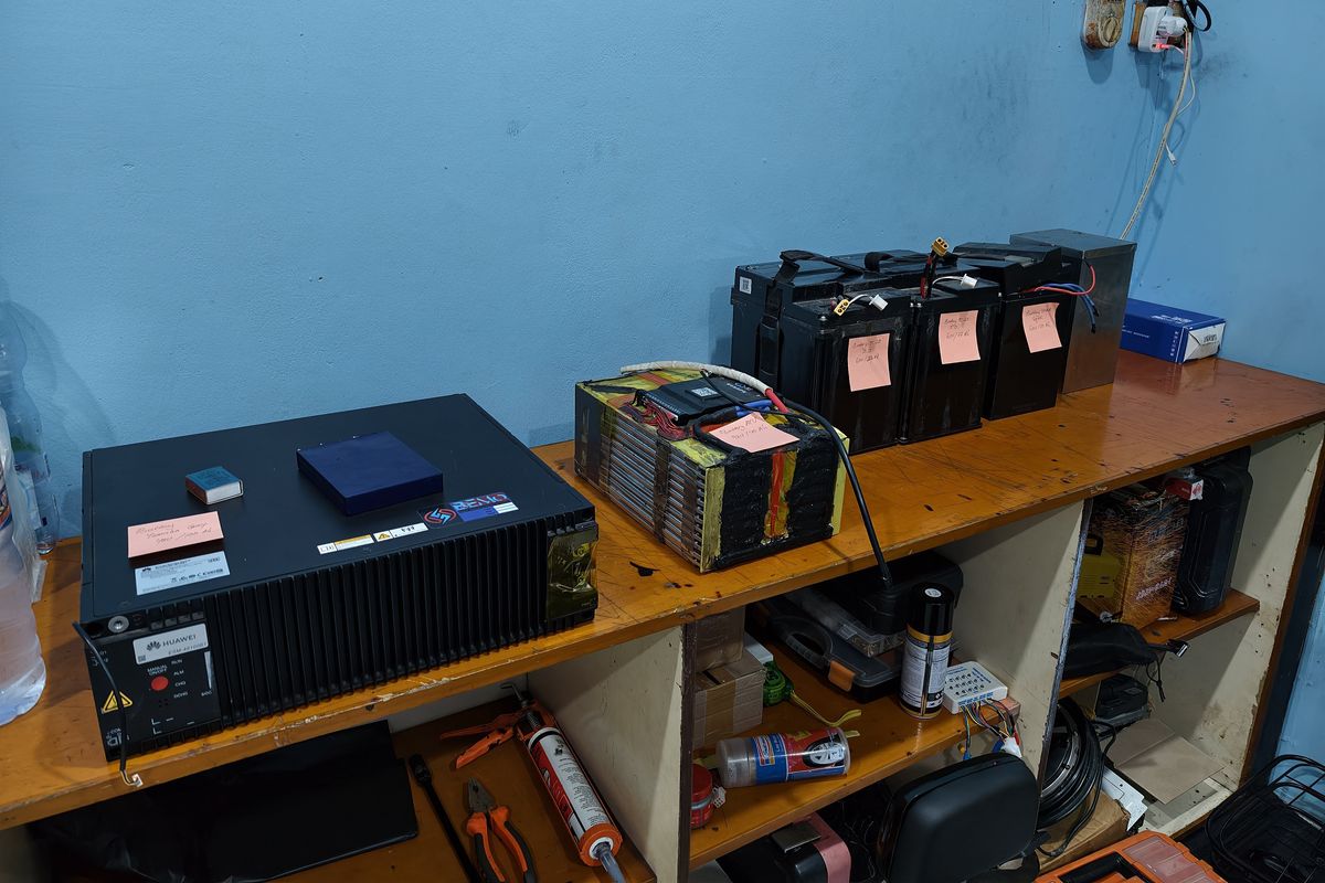 baterai Lithium, baterai SLA, Beda Spek, Ini Alasan Baterai SLA Lebih Mudah Rusak dibanding Lithium