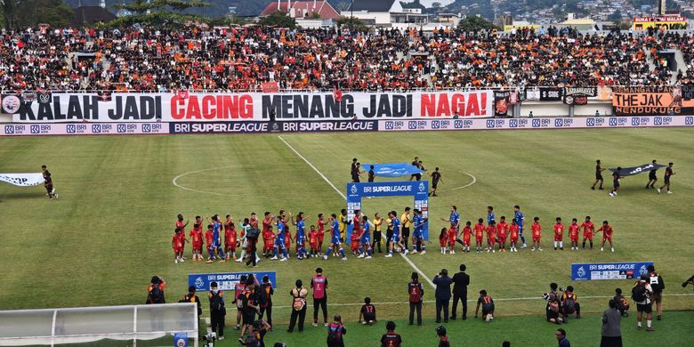 Super League, PSSI, Marc Klok, Beckham Putra, Carlos Eduardo, Rizky Ridho, Witan Sulaeman, Persib, Super League 2025-2026, Persija Jakarta, Persib Bandung, Persija, Hasil Sidang Komdis PSSI di Laga Persija Vs Persib: Maung Ganti Rugi, 5 Pemain Ditegur, 1. Sdr. Marc Anthony Klok (Pemain Persib Bandung), 2. Sdr. Beckham Putra Nugraha (Pemain Persib Bandung), 3. Tim Persib Bandung, 4. Sdr. Carlos Eduardo Soares Mota (Pemain Persija Jakarta), 5. Sdr. Witan Sulaeman (Pemain Persija Jakarta), 6. Sdr. Rizky Ridho Ramadhani (Pemain Persija Jakarta)