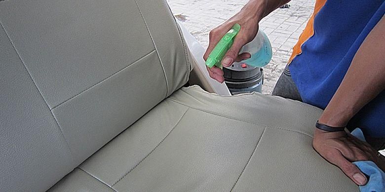mobil, interior, interior mobil, kulit, jok kulit, Perbaiki Jok Kulit Retak Pakai Dempul dan Cat Cuma Tahan 3 Bulan