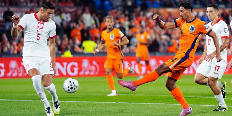 Polandia, Belanda, Ronald Koeman, Belanda vs Polandia, Kualifikasi Piala Dunia, Kualifikasi Piala Dunia 2026, Kualifikasi Piala Dunia 2026 Zona Eropa, Matty Cash, Skor Belanda Vs Polandia 1-1, Ronald Koeman Kecewa Berat