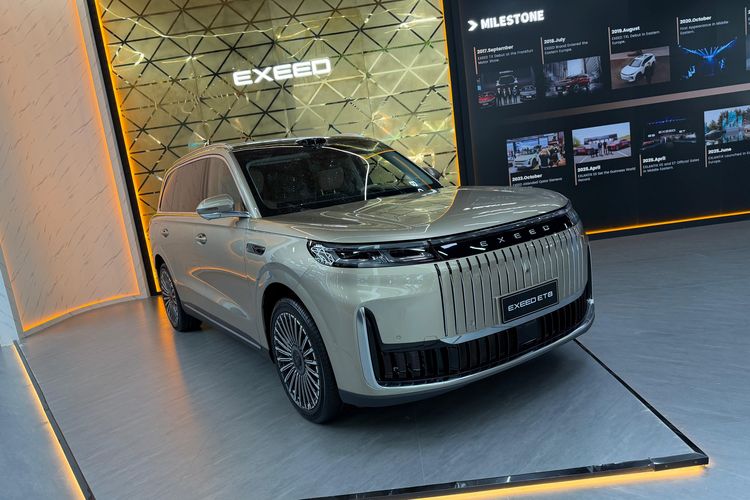 Exeed ET8, Range Rover, Chery Exeed ET8: SUV 1.400 Km Hybrid, Akankah Masuk Pasar Indonesia?