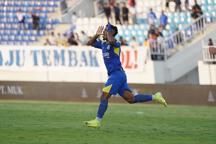 Super League, Bali, Arema FC, Persebaya Surabaya, Laga Derbi Jatim Arema FC Vs Persebaya Dipindah ke Bali