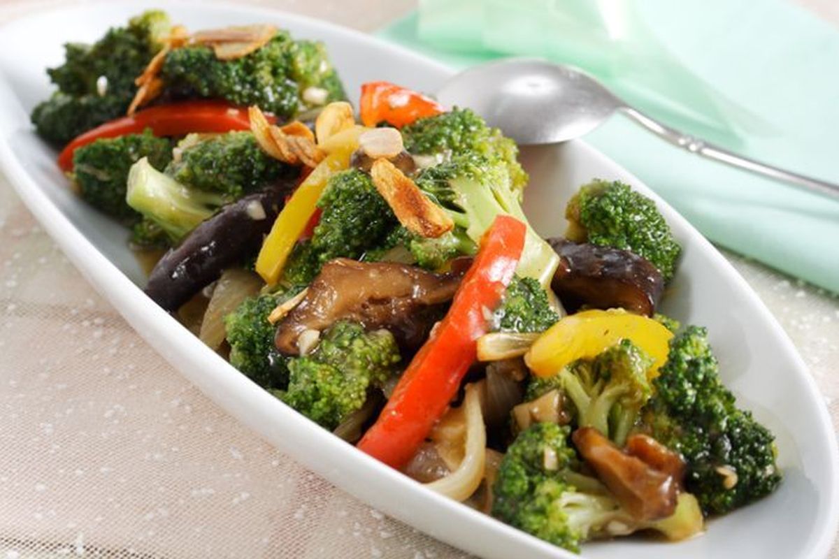 menu sahur sehat, menu sahur simple, menu sahur untuk diet, menu sahur sehat agar tidak lemas, resep brokoli cah bawang putih, brokoli enaknya dimasak apa, Resep Brokoli Cah Bawang Putih, Ide Menu Sahur Sehat