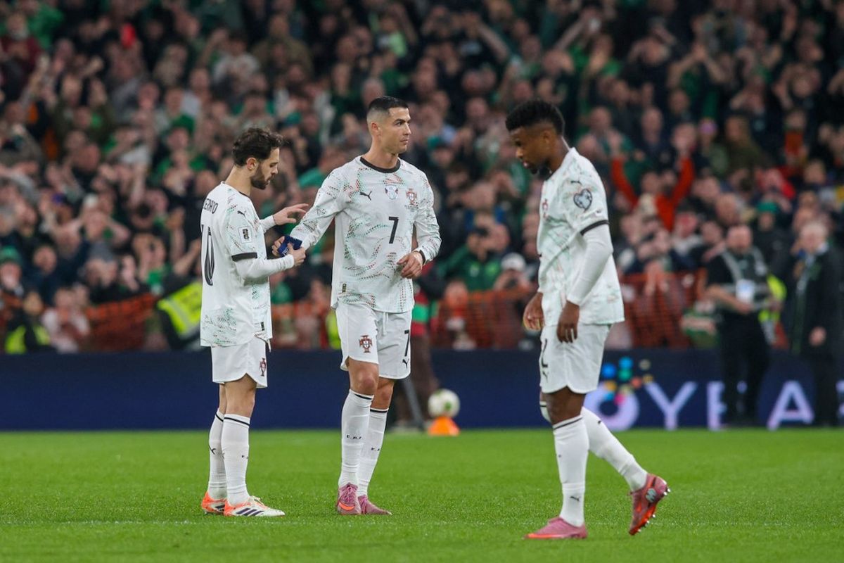 Hasil Irlandia vs Portugal, Cristiano Ronaldo, Kartu merah Ronaldo, Timnas Portugal, Kualifikasi Piala Dunia 2026 Zona Eropa, Timnas Irlandia, skor irlandia vs portugal, kartu merah ronaldo, Hasil Irlandia Vs Portugal 2-0: Kartu Merah Ronaldo dan Brace Parrott Jadi Petaka