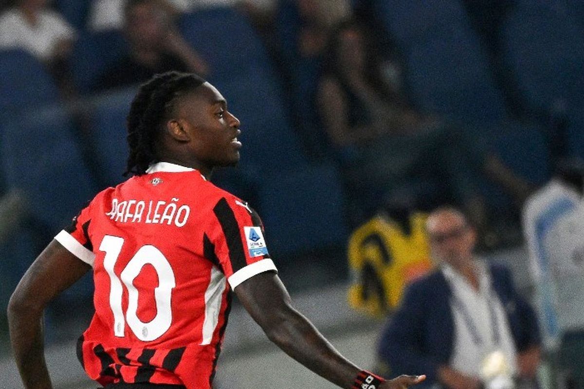 AC Milan, Liga Italia, Rafael Leao, Napoli vs Milan, Sergio Conceicao, napoli, serie a, Milan vs Napoli, milan, Conceicao Cadangkan Leao, Menyesal Setelah 20 Menit Laga Napoli Vs Milan