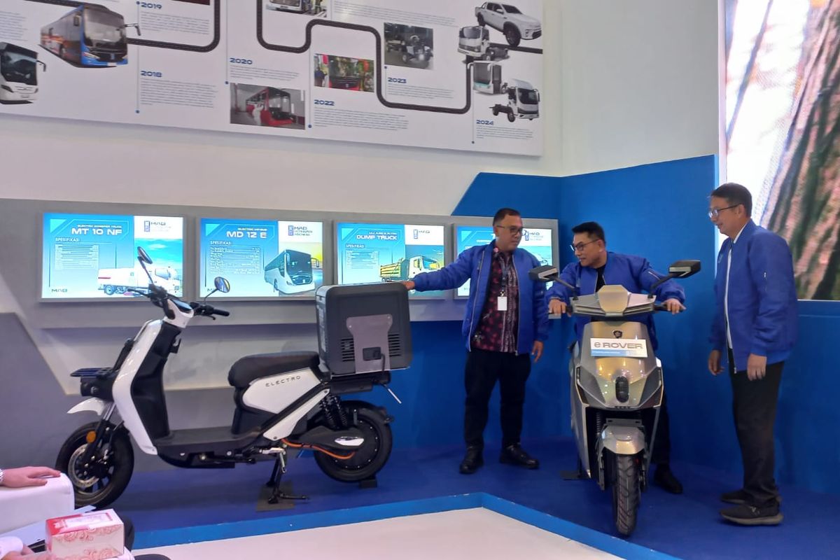 Periklindo Electric Vehicle Show, PEVS, Motor Anak Bangsa, motor listrik, E-Rover, Delivery, PEVS 2025, delivery, MAB Luncurkan Dua Motor Listrik Electro di PEVS 2025