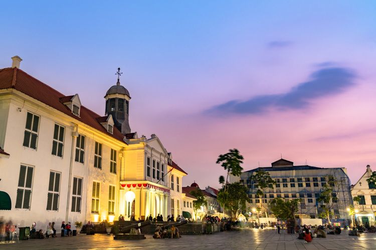 Tahun Baru 2026, Konser dan Light Festival Digelar, Jalan di Sekitar Kota Tua Dialihkan