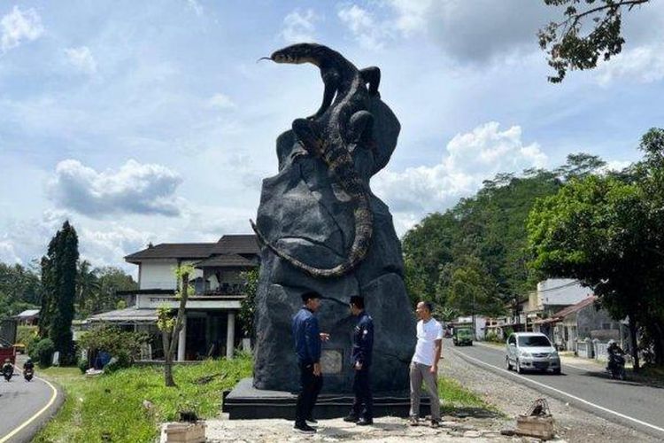 patung, macan lucu, karya warga desa, patung macan putih Kediri, tugu biawak Wonosobo, Viral 4 Karya Warga Desa di 2025, dari Patung Macan 
