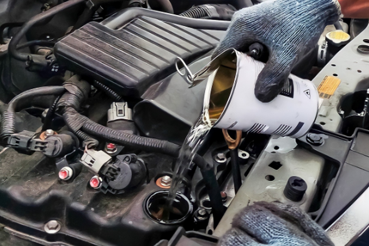 transmisi otomatis, oli transmisi, Transmisi otomatis, oli matik, oli transmisi matik, bengkel spesialis transmisi matic, Flushing Oli Transmisi, ‘Cuci Darah’ agar Mobil Matik Tetap Sehat