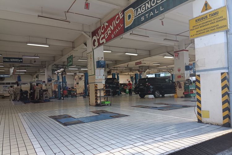 Auto2000, bengkel resmi, biaya servis, Rupiah Melemah, Auto2000 Tahan Harga Spare Part Toyota