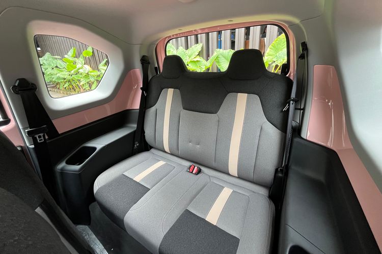 pengalaman pengguna, mobil listrik, VinFast VF3, Nico Hartono, Curhat Pemilik Vinfast VF3 Setelah 3 Bulan Pemakaian, Mobil Listrik Vinfast VF3: Pengalaman Harian Nico Hartono, Kenyamanan Berkendara dengan Vinfast VF3, Kelemahan pada Pengisian Daya dan Fitur Lainnya, Pelayanan Servis dan Kesimpulan, Plus dan Minus Vinfast VF3