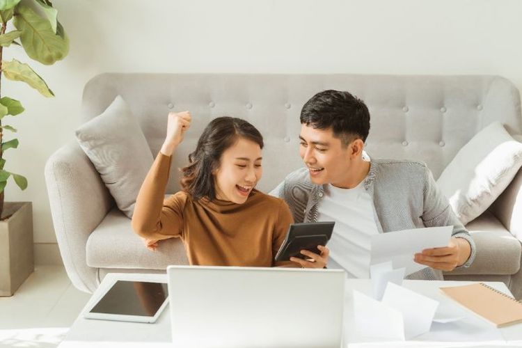 rekening bersama, pasangan suami istri, uang belanja, tren tiktok, tren rp 10 000 di tangan istri yang tepat, tren tiktok saat ini, memberi nafkah istri, nafkah suami, mengelola nafkah keluarga, uang belanja harian, Tren 