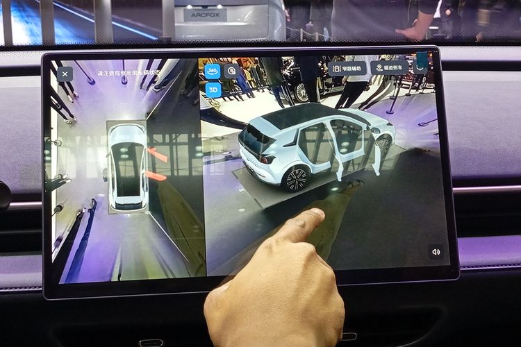 BAIC, Arcfox T1, Gaikindo Jakarta Auto Week, GJAW, BAIC Indonesia, Indonesia International Motor Show, mobil listrik, GJAW 2025, iims 2026, Mobil Listrik BAIC Arcfox T1 Meluncur Februari 2026