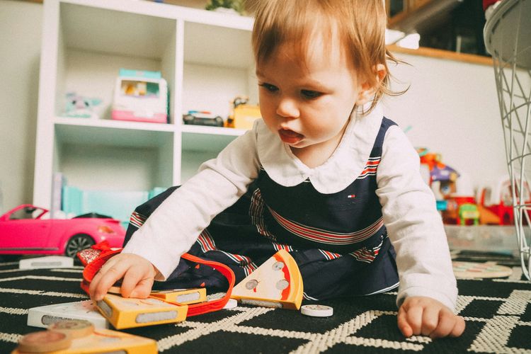 Daycare, menitipkan anak di daycare, daycare, daycare di depok, daycare depok, keuntungan anak di daycare, manfaat menitipkan anak di daycare, tips menitipkan anak di daycare, alasan menitipkan anak di daycare, 6 Keuntungan Menitipkan Anak di Daycare, Tertarik?, 1. Bantu optimalkan perkembangan anak, 2. Belajar bahasa, agama, dan moral, 3. Anak menjadi lebih mandiri, 4. Belajar sambil bermain, 1. Cek perizinan, 2. Lokasi yang aman dan nyaman, 3. Cek syarat penitipan anak